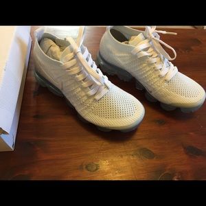 Nike Air VaporMax FlyKnit2 Women 7.5